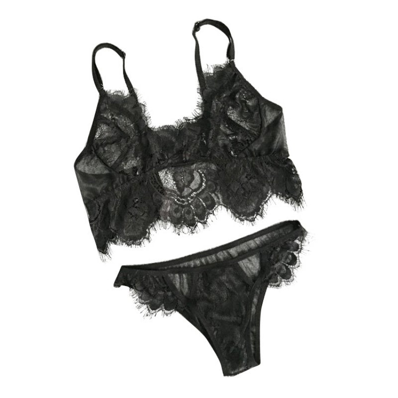 Ensemble lingerie en dentelle - brassière et string assorti