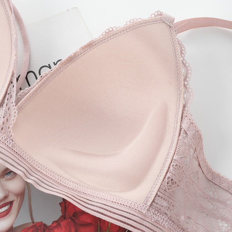 Soutien-gorge en dentelle graphique