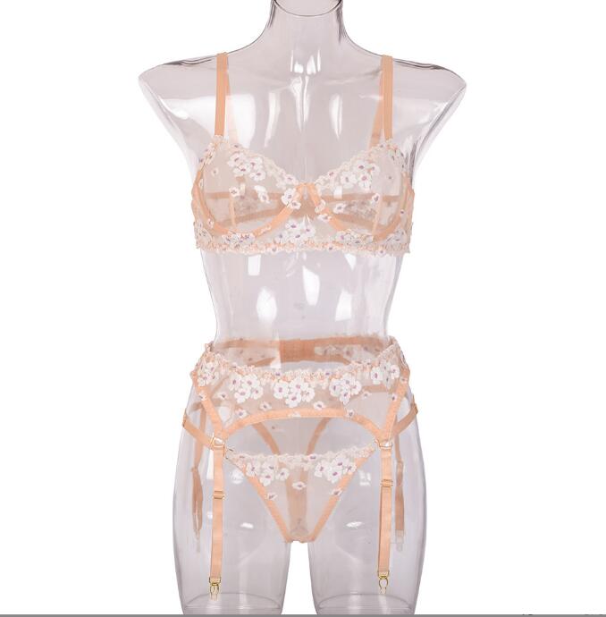 Ensemble 3 pièces en résille transparente - soutien-gorge, string, porte-jarretelle