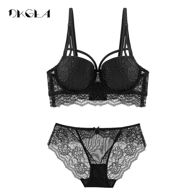 Ensemble soutien-gorge push-up et panty en dentelle