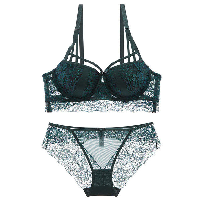 Lace bra and matching briefs set - push-up